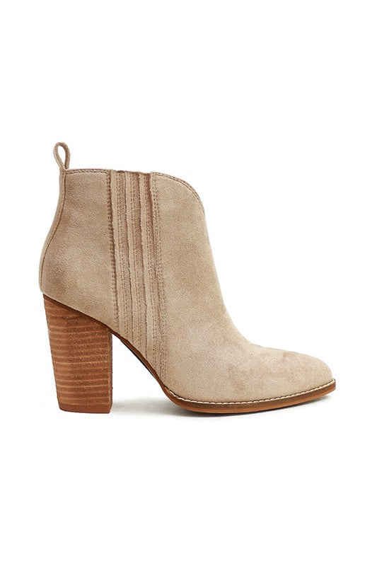CASUAL ANKLE BOOTIES